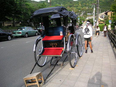 humanpoweredrickshaw1
