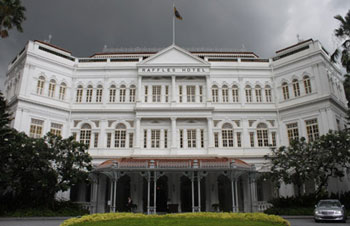 raffles-outside350