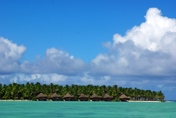 vanita_2 The Aitutaki Resort from the Lagoon