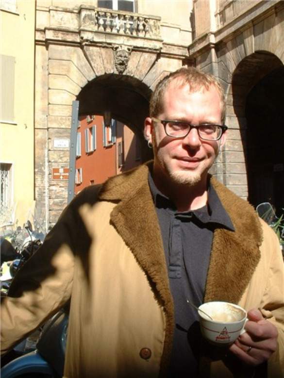 DavidAuthorHIT Morning capuccino in Bologna, Italy