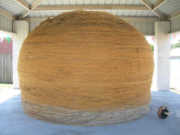 VB_WorldsLargestBallOfTwine
