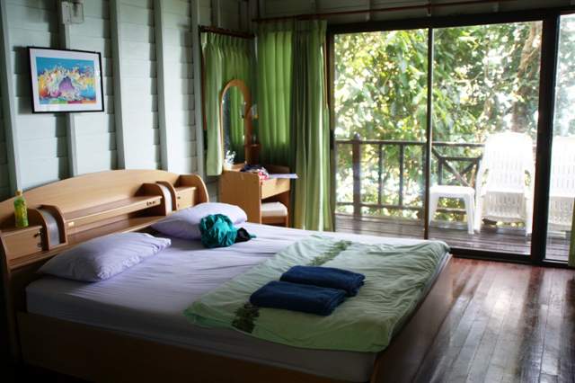 Similan - Island 4 - AC Bungalow