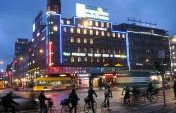 8 Great Shopping Destinations Around the World