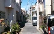 Driving in Japan – a fool’s endeavor?