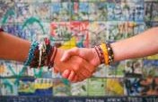Create a Traveling Circus: The Art of Keeping in Touch with Fellow Travelers