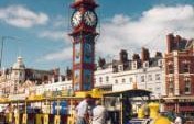 A Simple Formula for the Solo Traveler in England – Weymouth, England