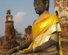 Culture Connection: How to Wai Like a Thai